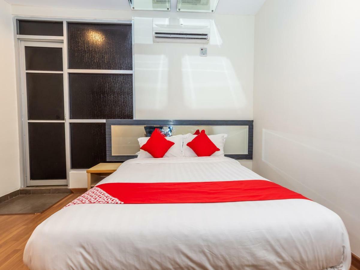 Hotel Oyo 1155 906 Batu Berendam Melaka Zewnętrze zdjęcie