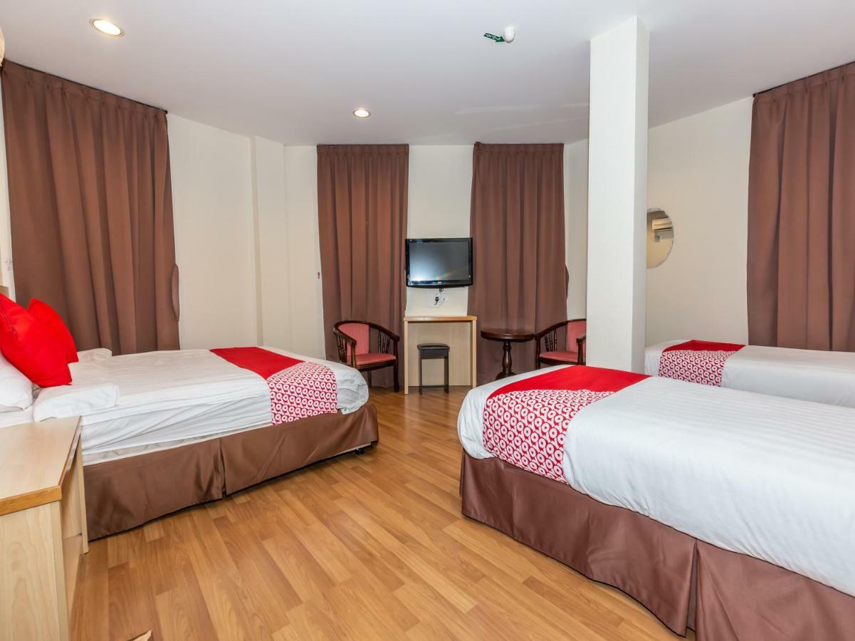 Hotel Oyo 1155 906 Batu Berendam Melaka Zewnętrze zdjęcie