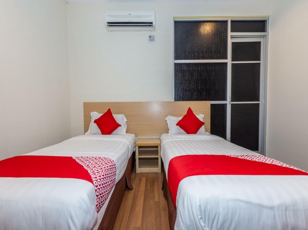 Hotel Oyo 1155 906 Batu Berendam Melaka Zewnętrze zdjęcie