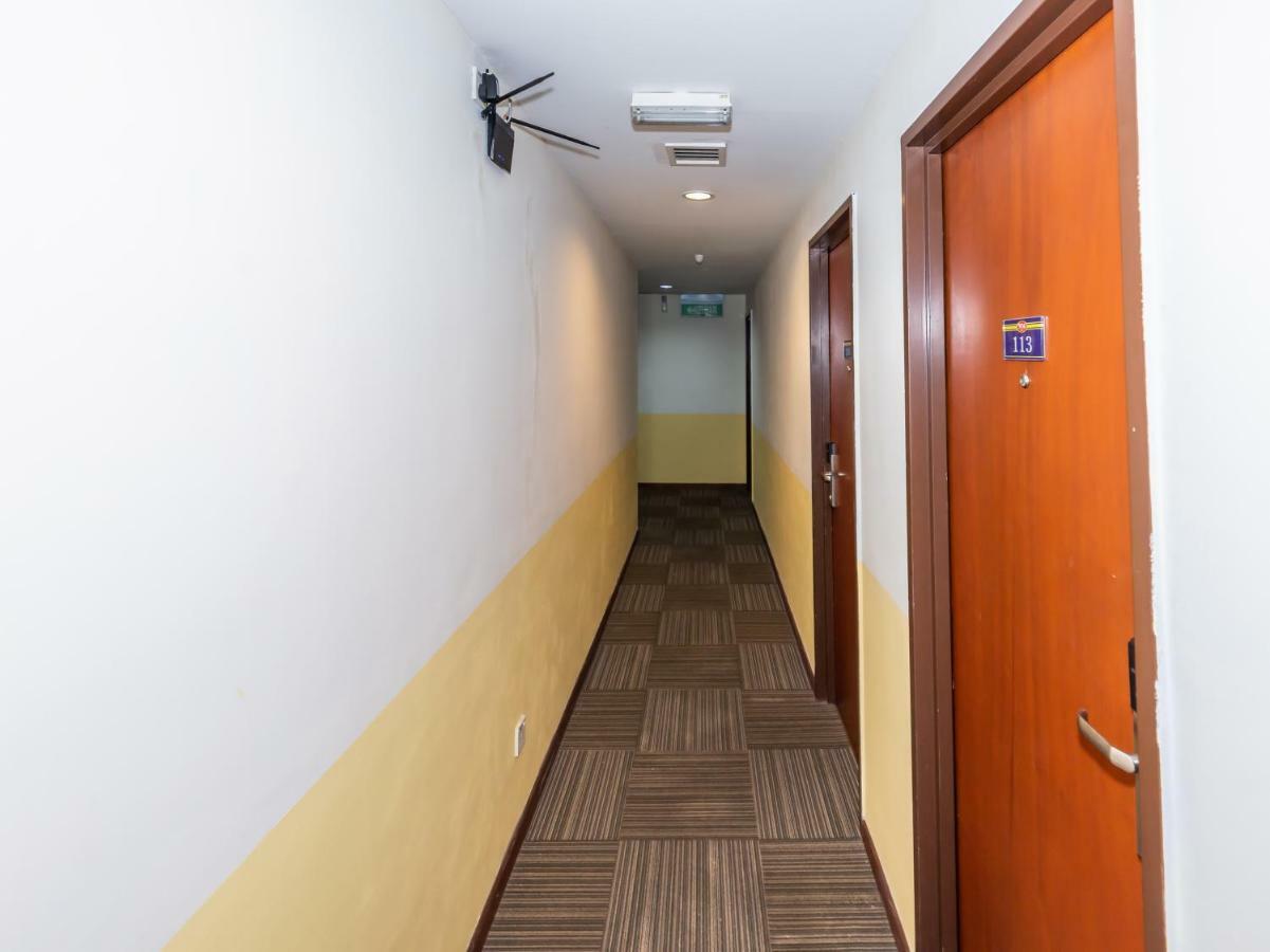 Hotel Oyo 1155 906 Batu Berendam Melaka Zewnętrze zdjęcie