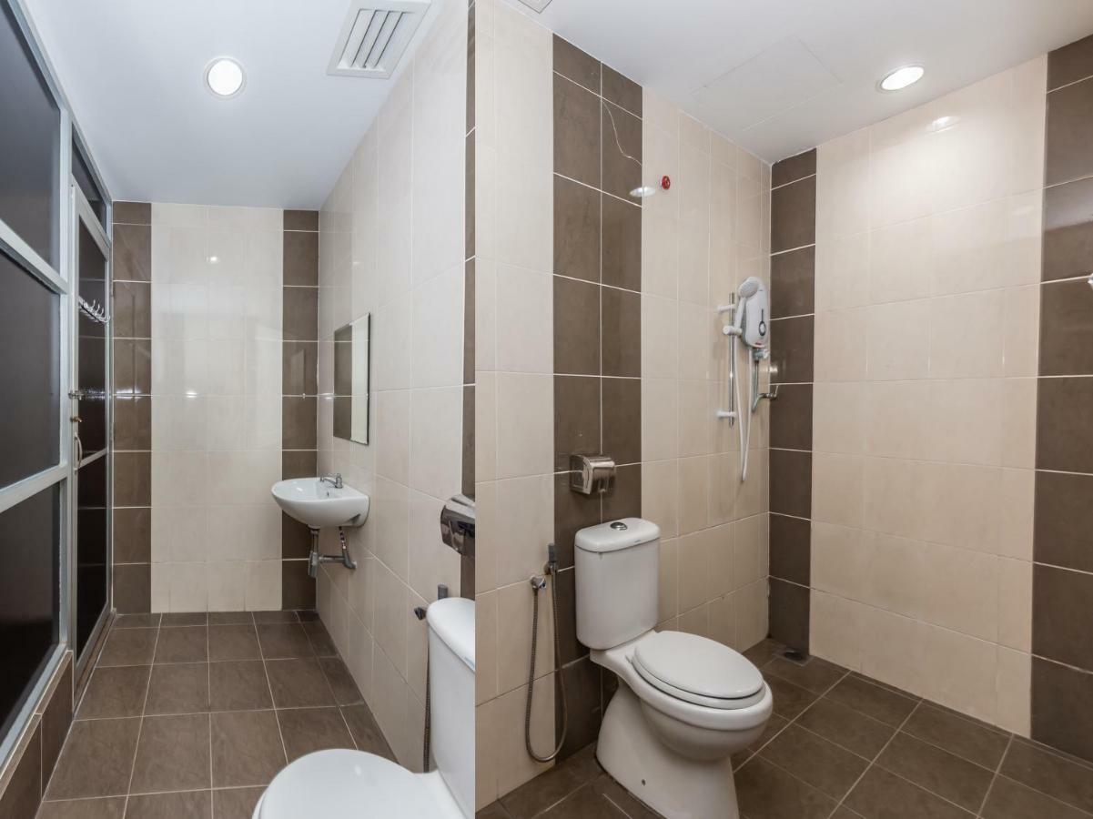 Hotel Oyo 1155 906 Batu Berendam Melaka Zewnętrze zdjęcie