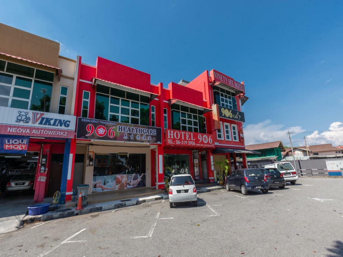 Hotel Oyo 1155 906 Batu Berendam Melaka Zewnętrze zdjęcie