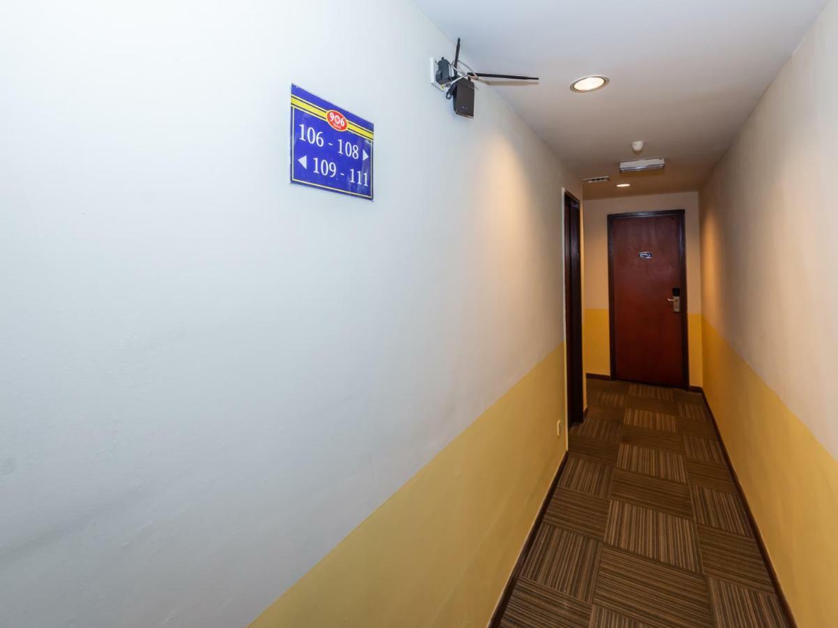Hotel Oyo 1155 906 Batu Berendam Melaka Zewnętrze zdjęcie